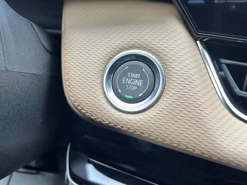 New 2026 Chevrolet Equinox ACTIV w/ Convenience Package III image 17