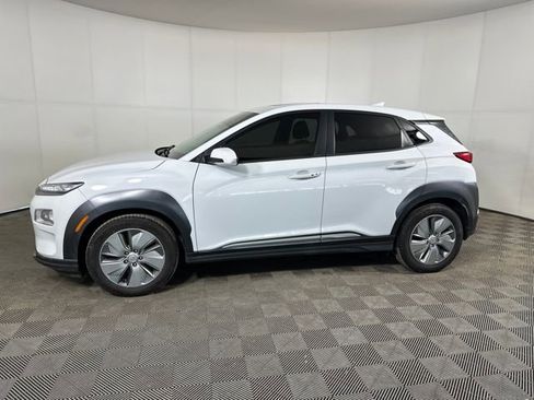 Used 2021 Hyundai Kona Limited image 6