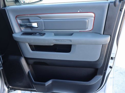 Used 2016 RAM 1500 Classic SLT w/ Protection Group image 19