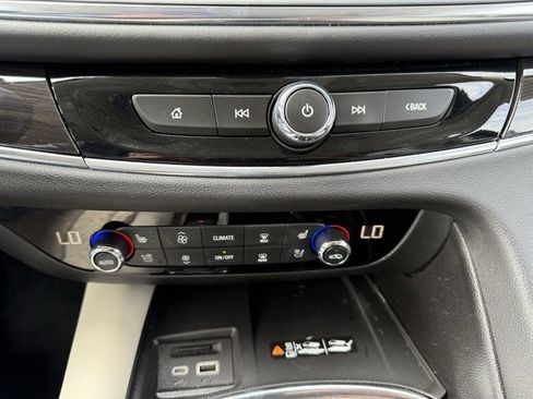 Used 2023 Buick Enclave Premium w/ Experience Buick Package image 21
