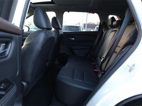 Used 2023 Nissan Rogue SL w/ SL Premium Package image 23