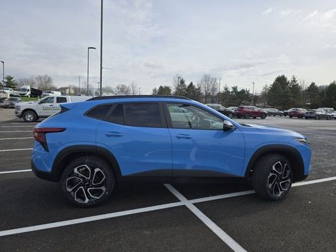 Used 2024 Chevrolet Trax RS w/ Sunroof Package image 14