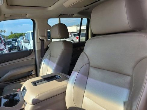 Used 2019 GMC Yukon XL SLT w/ Open Road Package RWD image 20