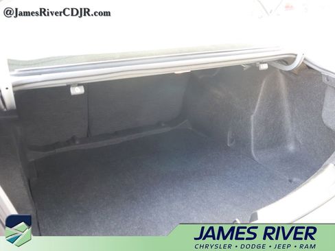 Used 2023 Chevrolet Malibu LT FWD image 15