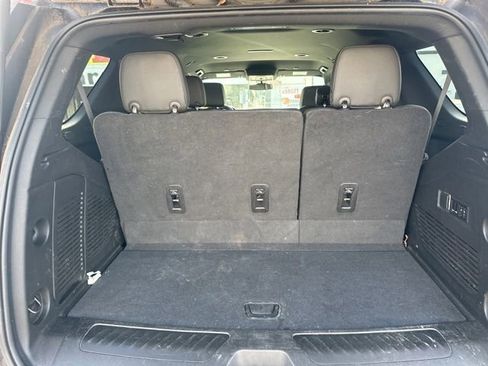 Used 2022 Chevrolet Tahoe LT w/ Luxury Package image 6