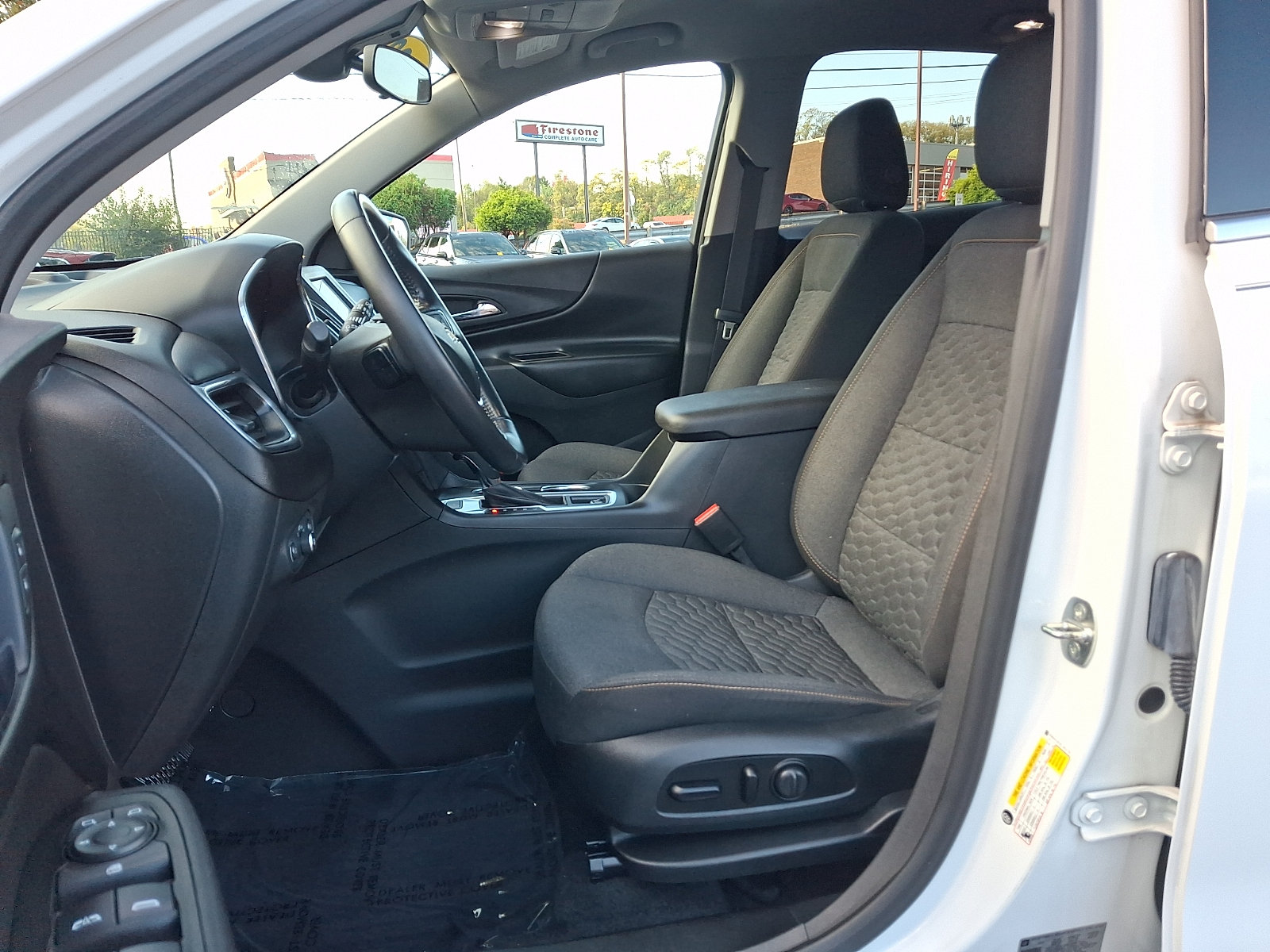 Used 2020 Chevrolet Equinox LT AWD/4WD image 14