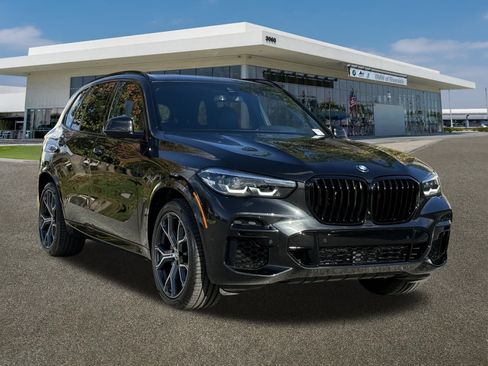 Certified 2023 BMW X5 sDrive40i w/ M Sport Package image 2