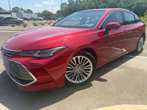 Used 2021 Toyota Avalon Limited FWD image 10