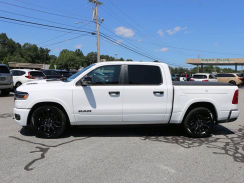 Used 2025 RAM 1500 Limited AWD/4WD image 2