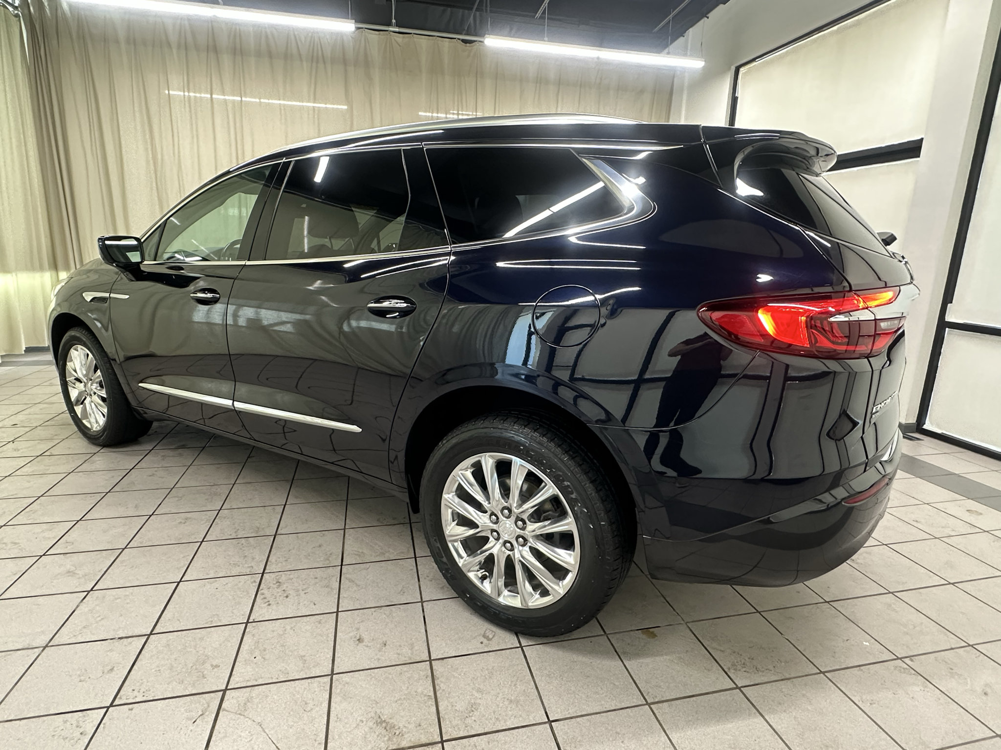 Used 2020 Buick Enclave Essence w/ Trailering Package, 5000 lbs. AWD/4WD image 6