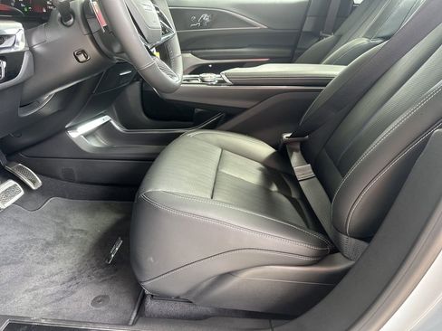 New 2026 Cadillac Lyriq V image 13