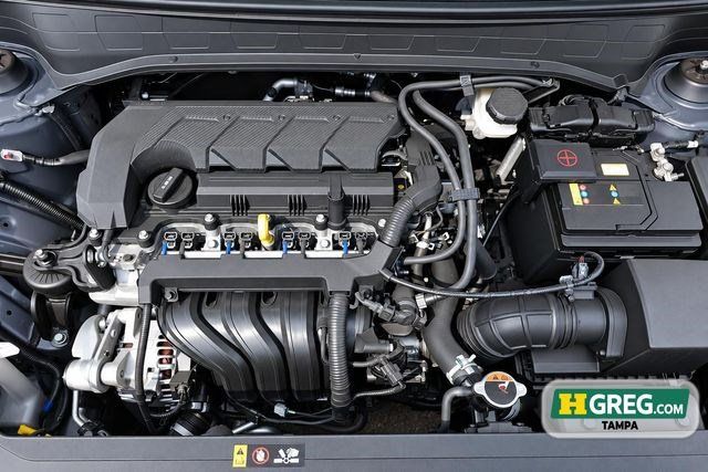 Used 2024 Hyundai Venue SEL FWD image 17