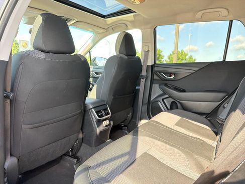 Used 2022 Subaru Outback Premium AWD/4WD image 12