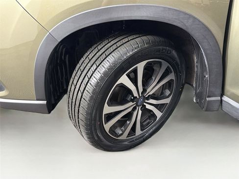 Used 2024 Subaru Forester Limited AWD/4WD image 38