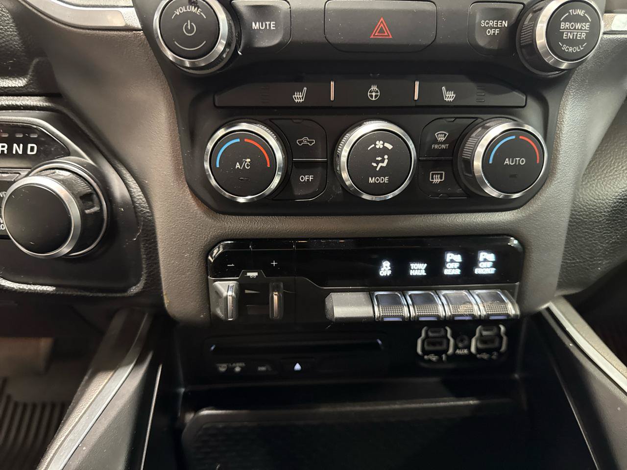 Used 2019 RAM 1500 Big Horn AWD/4WD image 19
