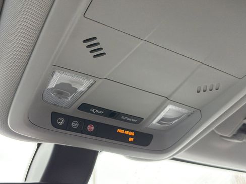 Used 2019 Chevrolet Equinox LS w/ LPO, Chrome Package image 20