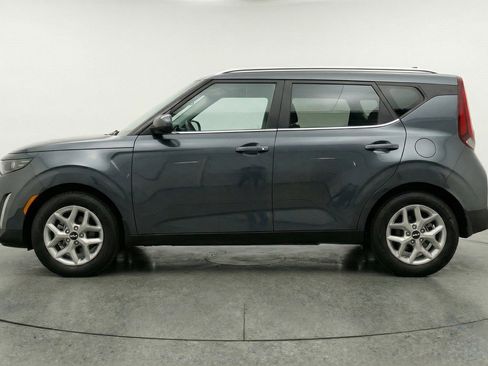 Used 2025 Kia Soul LX w/ LX Technology Package image 3