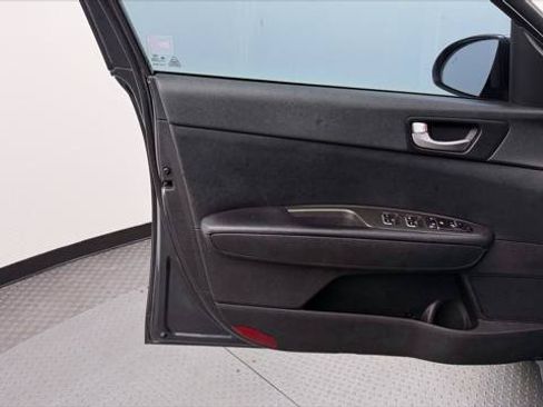 Used 2020 Kia Optima LX FWD image 17