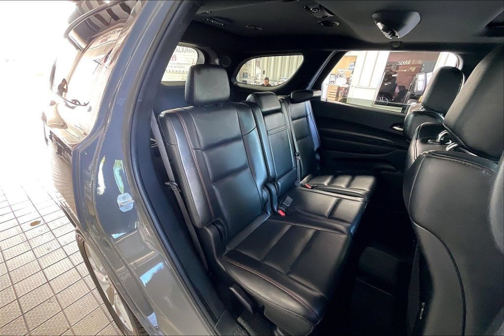 Used 2025 Dodge Durango R/T AWD/4WD image 16