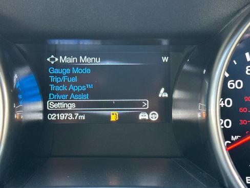 Used 2019 Ford Mustang Shelby GT350 w/ Technology Package image 37