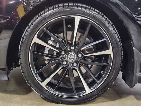 Used 2018 Toyota Camry XSE w/ Driver Assist Package image 28