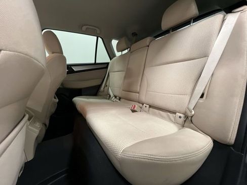 Used 2018 Subaru Outback 2.5i Premium image 21