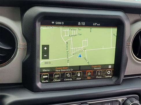 Used 2021 Jeep Gladiator Overland image 17