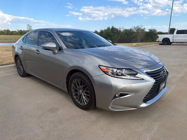 Used 2016 Lexus ES 350 w/ Luxury Package w/Wood Trim FWD image 6