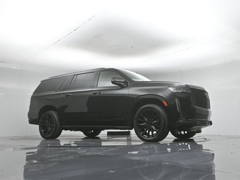 Used 2021 Cadillac Escalade ESV Luxury AWD/4WD image 56