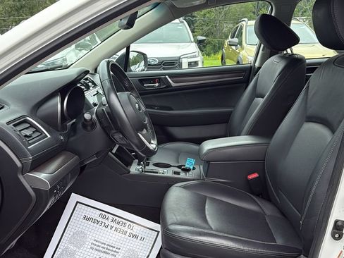 Used 2018 Subaru Legacy 3.6R Limited AWD/4WD image 10