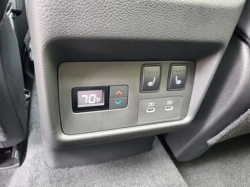 New 2025 Nissan Rogue Platinum w/ Platinum Premium Package image 11