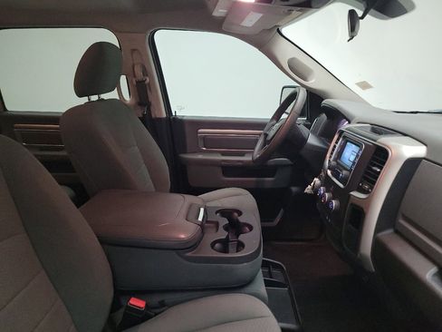Used 2019 RAM 1500 Classic SLT AWD/4WD image 21