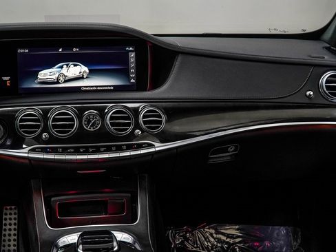 Used 2020 Mercedes-Benz S 560 S 560 image 17
