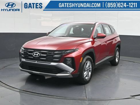 Used 2026 Hyundai Tucson SE AWD/4WD image 6