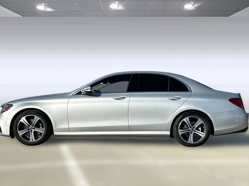 Used 2018 Mercedes-Benz E 300 E 300 image 2