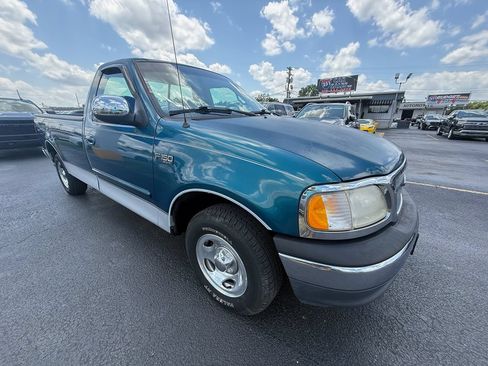 Used 2000 Ford F150 XL RWD image 1