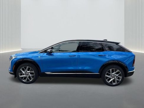 New 2026 Cadillac Optiq Luxury 1 image 8