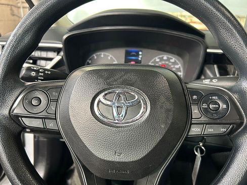Used 2024 Toyota Corolla LE image 33