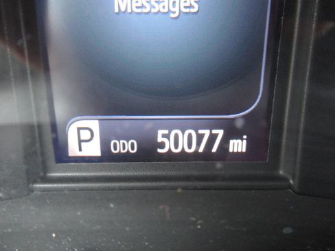 Used 2020 Toyota Sienna LE image 25