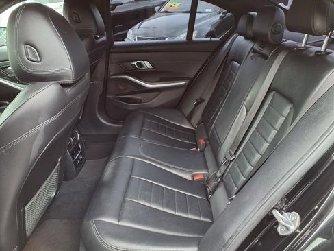 Used 2020 BMW 330i Sedan w/ Convenience Package image 18