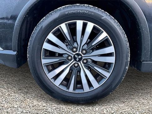 Used 2020 Mitsubishi Outlander SE image 9