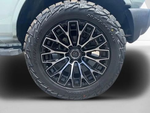 Used 2022 Ford Bronco Outer Banks AWD/4WD image 33