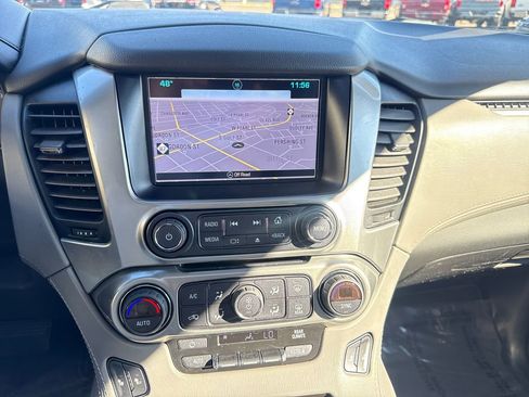 Used 2019 Chevrolet Suburban LT image 36