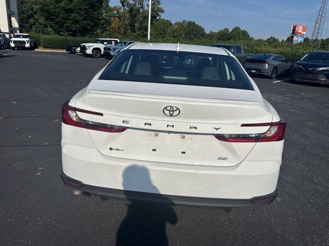 Used 2025 Toyota Camry SE FWD image 5
