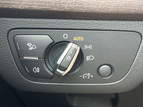 Used 2021 Audi Q5 2.0T Premium image 24