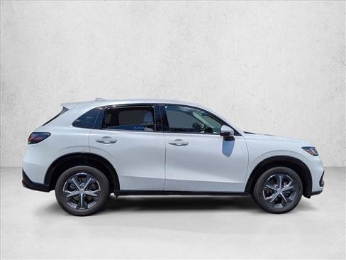 Used 2025 Honda HR-V EX-L image 4