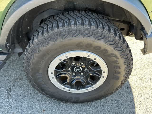 Used 2024 Ford Bronco Big Bend w/ Sasquatch Package AWD/4WD image 5
