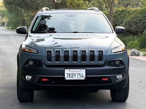 Used 2015 Jeep Cherokee Trailhawk w/ Comfort/Convenience Group image 12