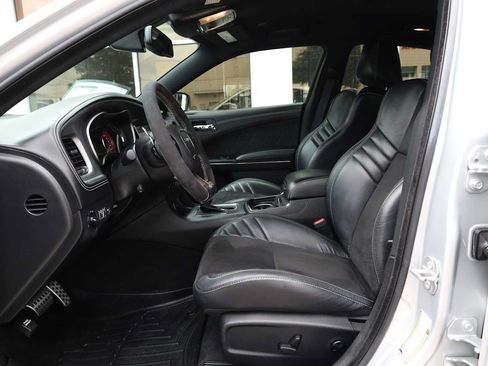 Used 2021 Dodge Charger SRT Hellcat RWD image 4