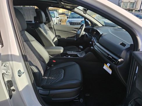 New 2026 Kia Sportage X-Line w/ X-Line Premium Package image 11
